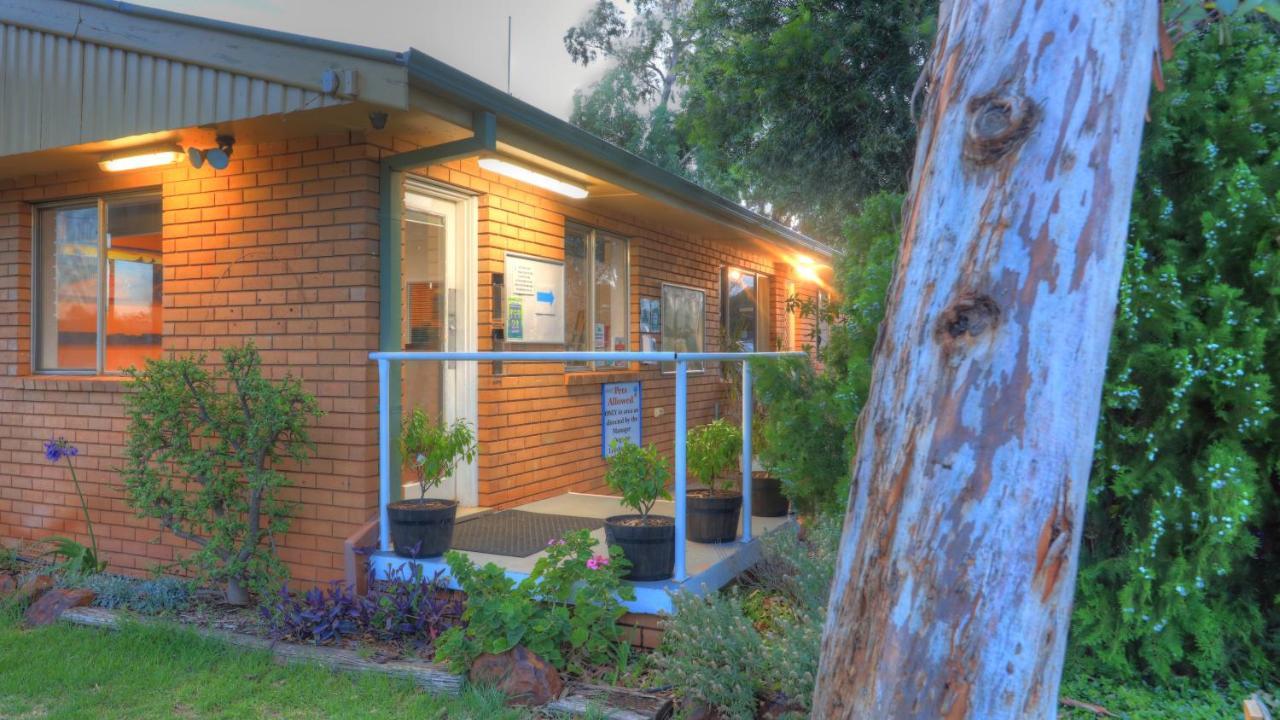 Cobar Caravan Park Экстерьер фото