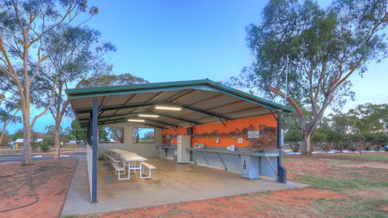 Cobar Caravan Park Экстерьер фото