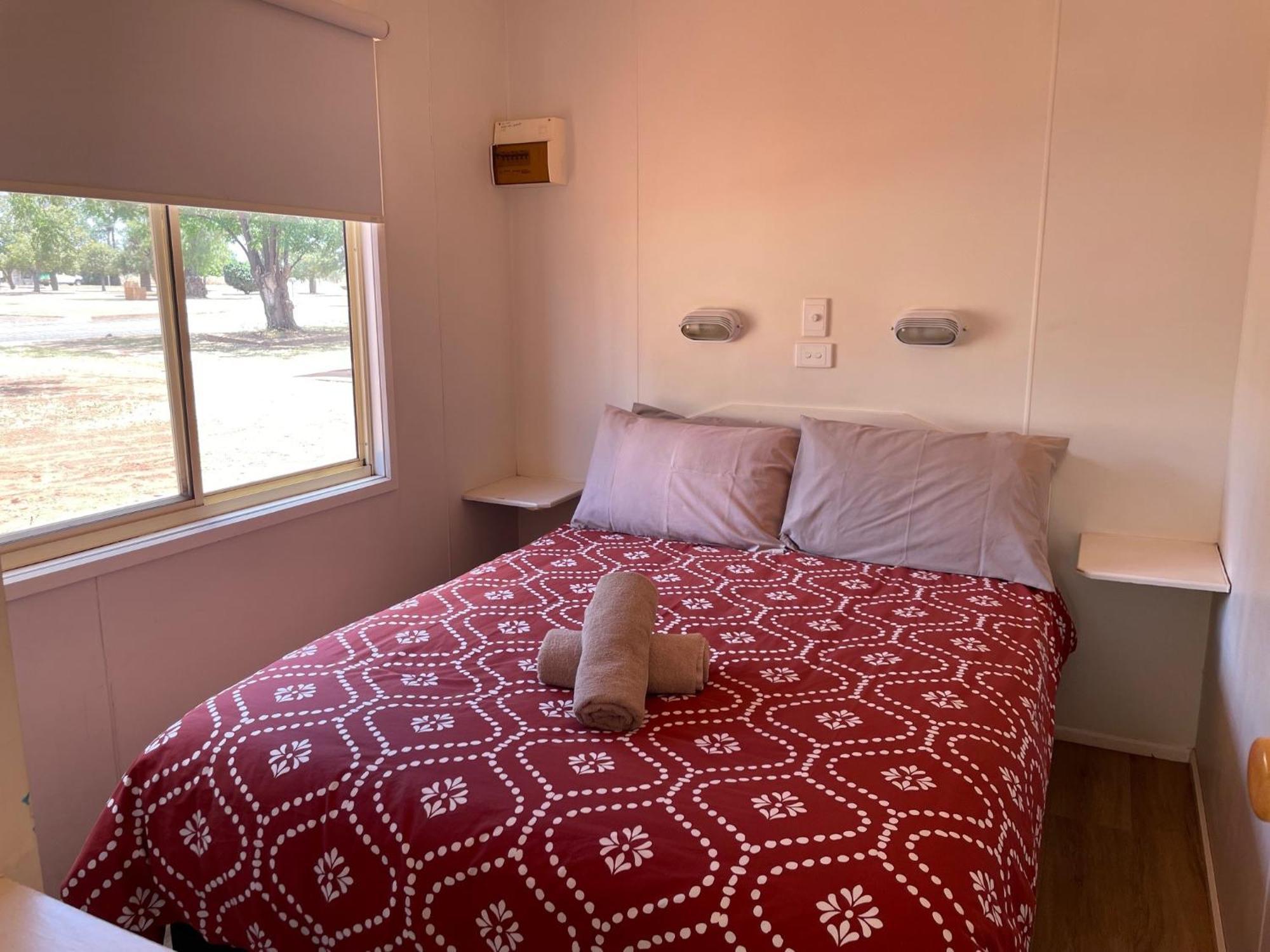 Cobar Caravan Park Экстерьер фото