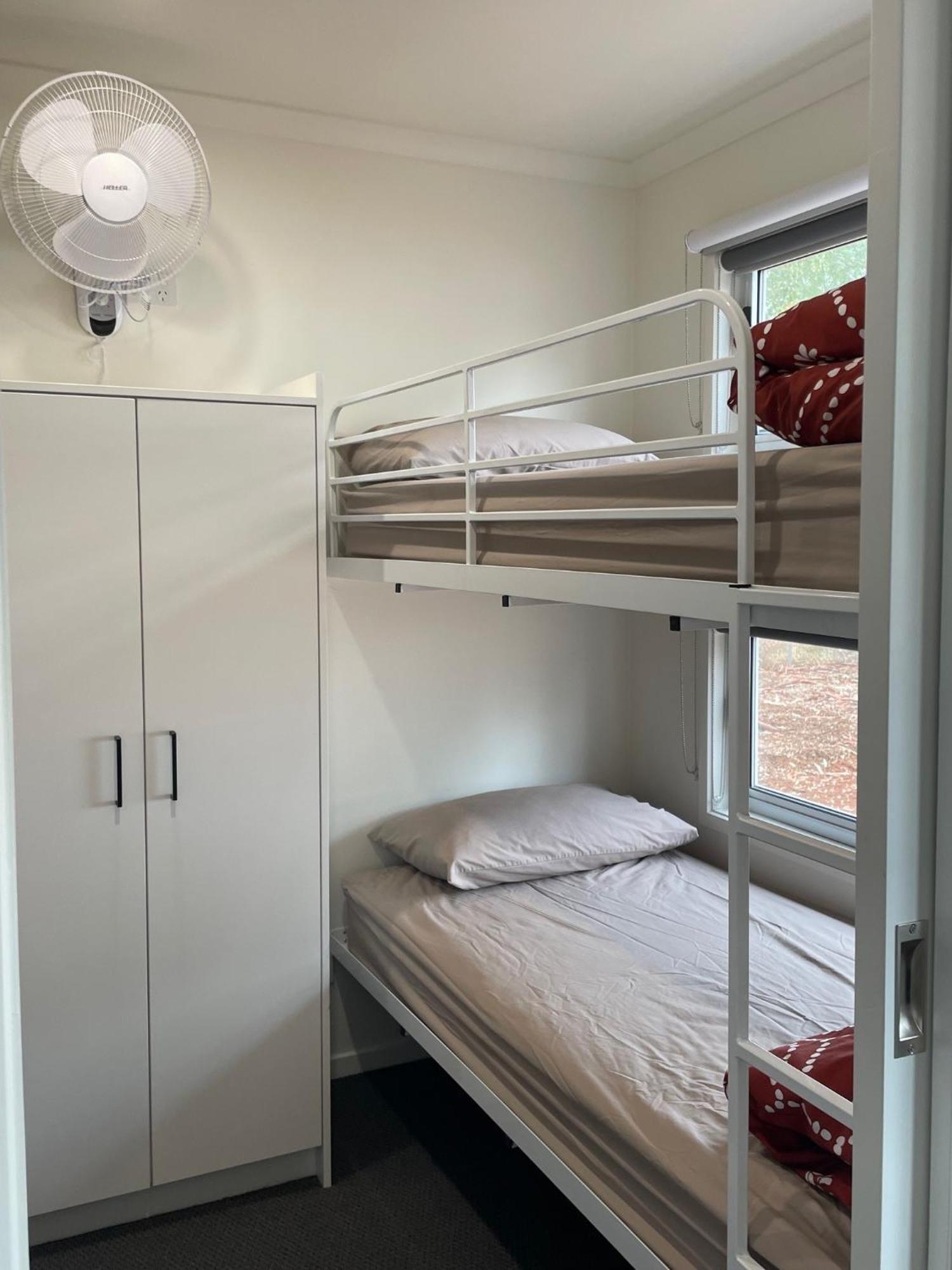 Cobar Caravan Park Экстерьер фото