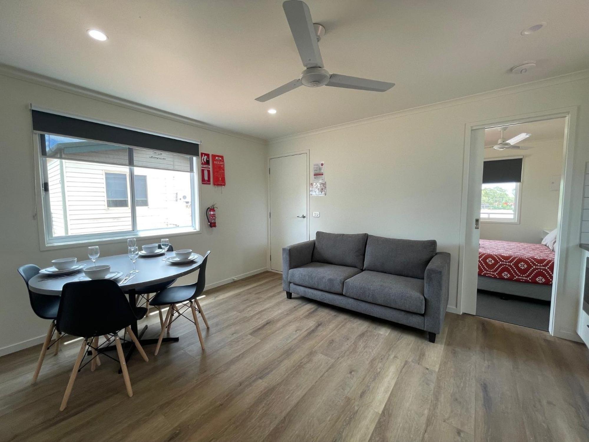 Cobar Caravan Park Экстерьер фото